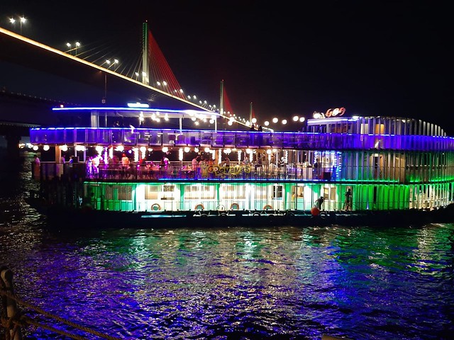 Dinner Cruise